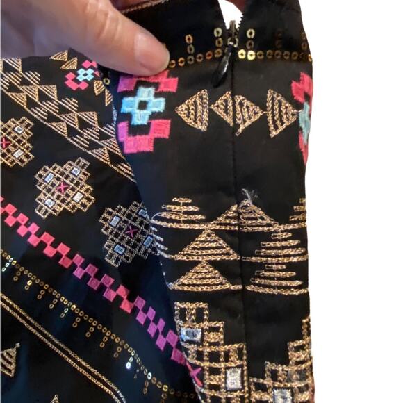 Verty Black Embellished Skirt with Metallic, Pink and Aqua Womens Medium - Picture 3 of 7